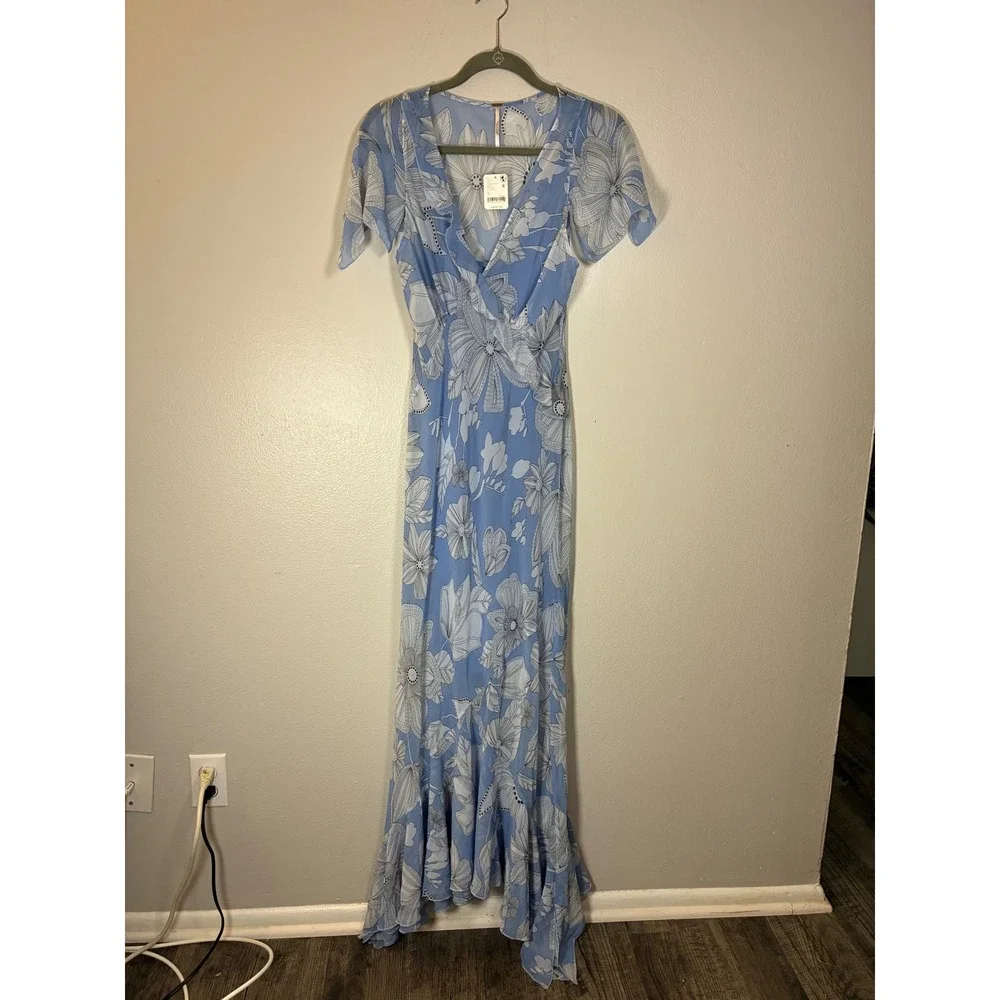 Free People Moonlight Maxi Dress Blissful Blue Floral Size 8 NWT